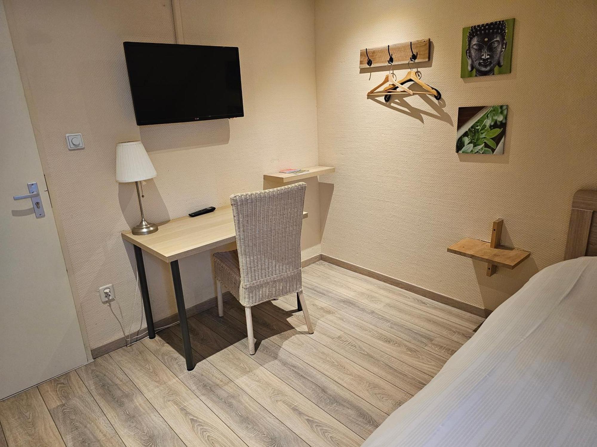 אייסדן Hotel Le Bonheur מראה חיצוני תמונה